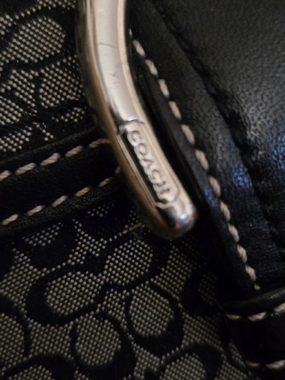 Vintage Y2K Coach Black and Gray Signature Shoulder Bag